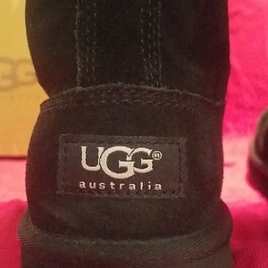 Black UGG Sophy Boots Size 5(Big kids)